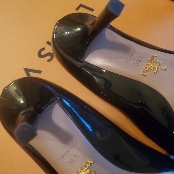 SOLD - Picture 7 of 16